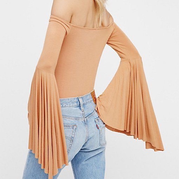Free People Off the Shoulder Flare Top XS - Picture 6 of 6